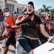 Bieda, głód i pandemia wyprowadziła Kubańczyków na ulice miast. Demonstranci przyszli również pod si