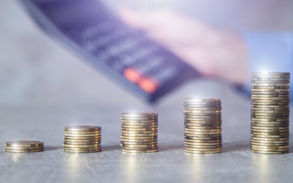 Ponad połowa Polaków planuje więcej oszczędzać – a na co chce wydawać?