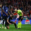 Szymon Marciniak podczas meczu Atletico Madryt z Interem Mediolan