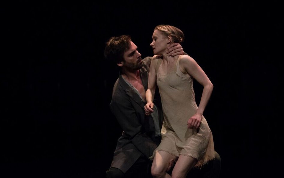 Ewa Nowak (Lilli) i Adam Kozal (Ojciec) w „Darkness”.