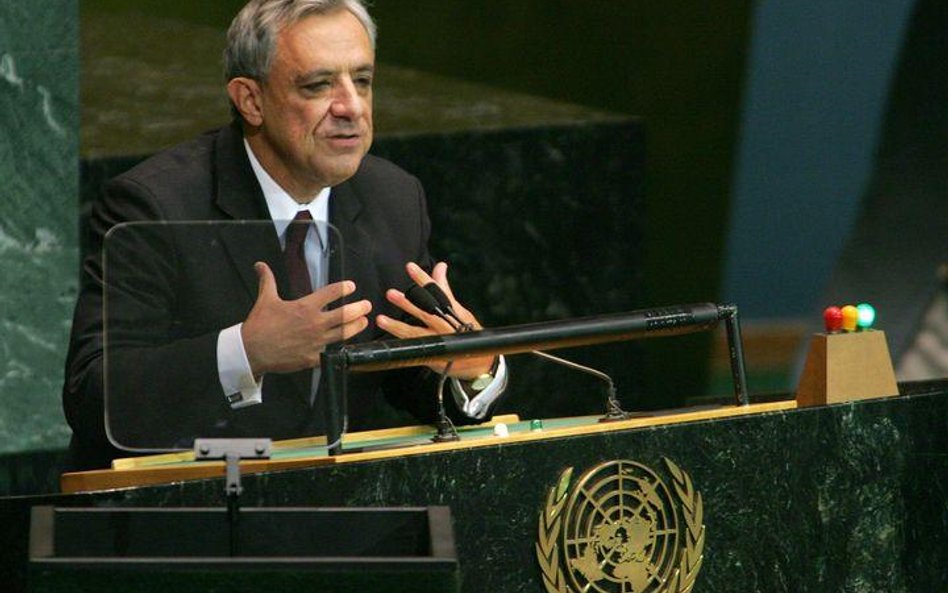 Wartan Oskanian, minister spraw zagranicznych Armenii