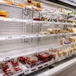 Puste półki w holenderskim supermarkecie Albert Heijn