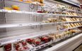 Puste półki w holenderskim supermarkecie Albert Heijn