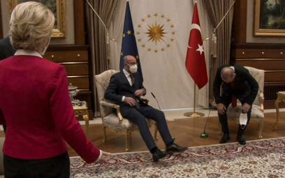Brak krzesła dla szefowej KE. Premier Włoch: Erdogan upokorzył von der Leyen