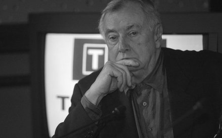 Grafik plakacista, projektant okładek płyt i książek, przedstawiciel tzw. polskiej szkoły plakatu. M