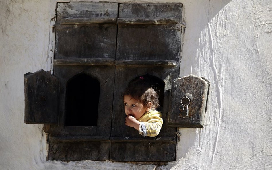 17 listopada, Jemen. Wtorkowe popołudnie w stolicy Jemenu Sanie