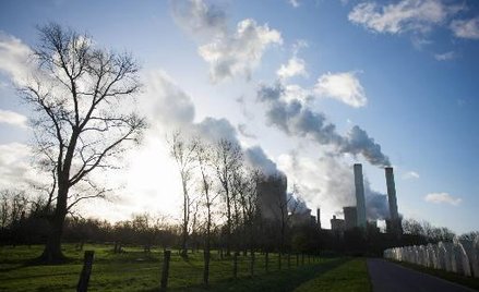 Propozycja reformy ETS zakłada, że w przypadku, gdy nadwyżka na rynku przekroczy 833 mln uprawnień d