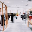 Pracownicy Changing Markets wysłali 21 używanych ubrań w doskonałym stanie dziesięciu markom: H&M, Z
