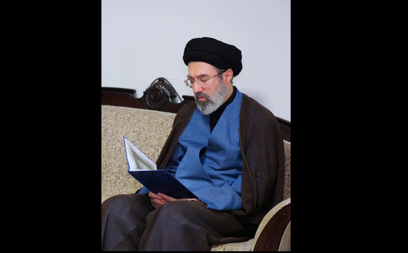 Iran ma niedługo wybrać nowego przywódcę. Jest jeden faworyt