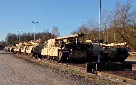 Wraz z czołgami przyjechało ok. 200 żołnierzy