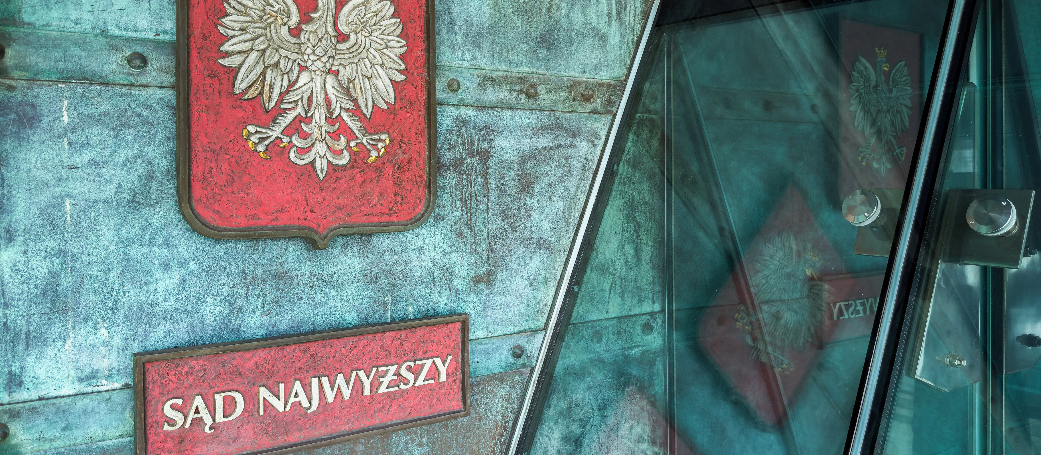 Election of candidates for the first president   of the ultimate  Court. We know the results