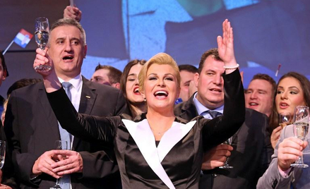 Kolinda Grabar Kitarović świetuje zwycięstwo w swoim sztabie wyborczym