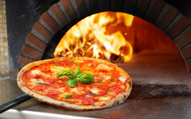 Zakaz palenia drewnem: co z grillowaniem i pizzeriami?