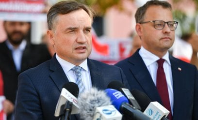 Zbigniew Ziobro i Marcin Romanowski podczas kampanii przed wyborami parlamentarnymi w 2023 roku