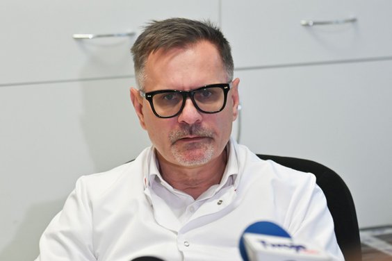 Kierownik kliniki Pediatrii, Nefrologii Dziecięcej, Dializoterapii i Leczenia Ostrych Zatruć szpital