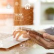 Seniorzy mogą w prosty sposób korzystać z usług bankowych online