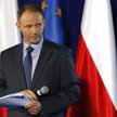 Eurodeputowany PO Jacek Protasiewicz, który stwierdził w Radiu Zet, że otoczenie Lecha Kaczyńskiego 