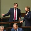Minister Ozdoba wyleciał z rządu nie tracąc stanowiska. Teraz odzyskał zadania