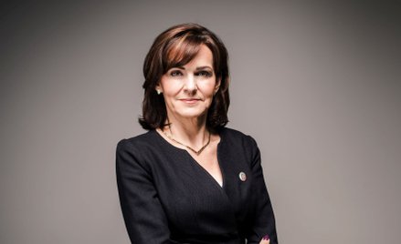 Gabriela Morawska-Stanecka: Funkcjonariusze stojący w kordonie wokół uchodźców nie mieli żadnych ozn