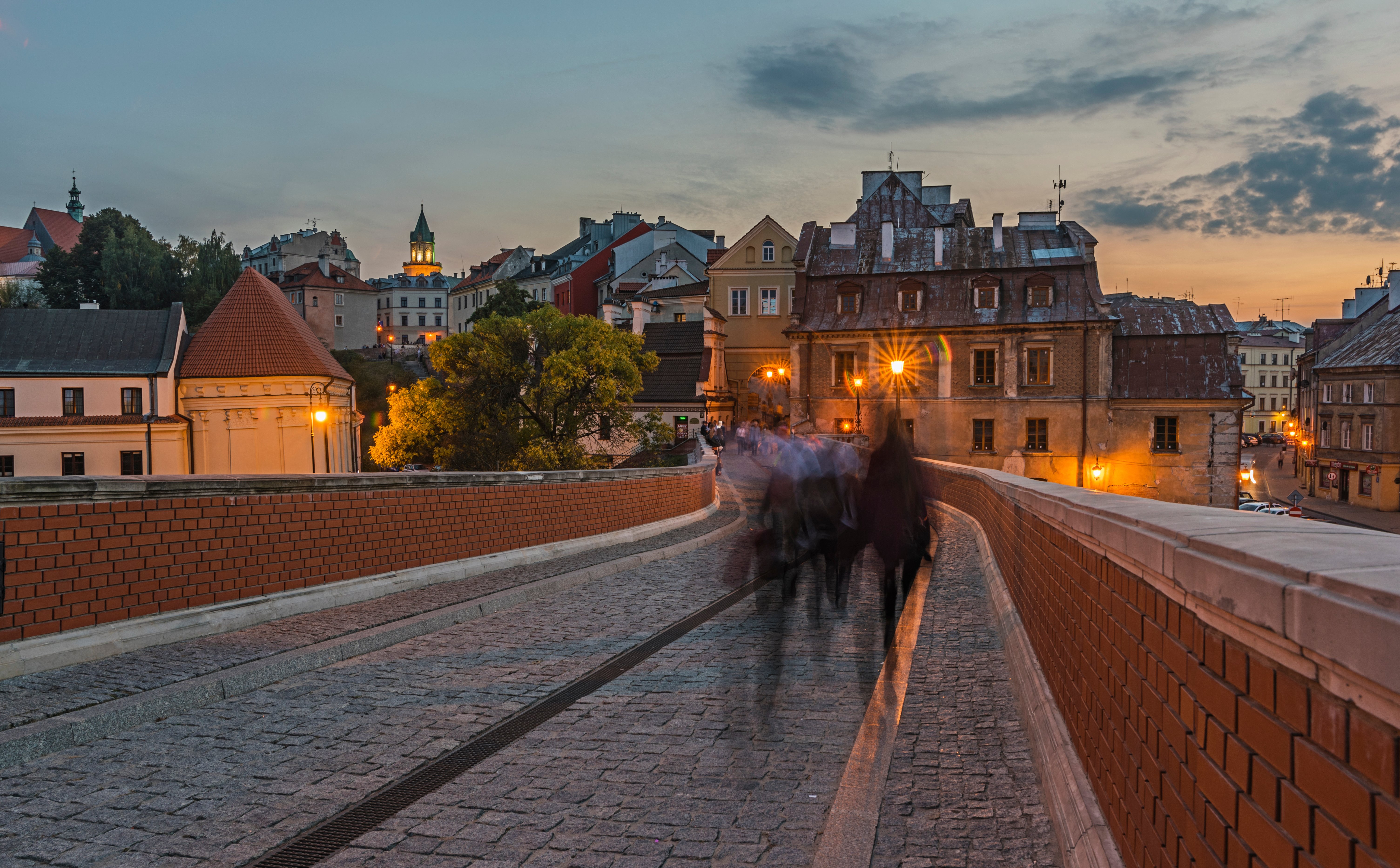 „To może być zapowiedź radykalnej zmiany nastrojów”. Socjolog komentuje najnowszy sondaż