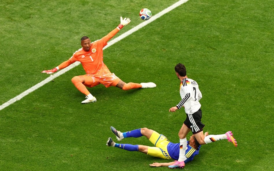Piłkarze Curaçao przez moment postraszyli gigantów, ale ostatecznie odebrali lekcję futbolu