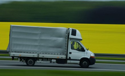 Jak amortyzować w firmie samochód ciężarowy podarowany przez ojca?