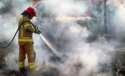 adze samorządowe w reagowaniu na sytuacje kryzysowe zacieśniają współpracę ze służbami mundurowymi, 