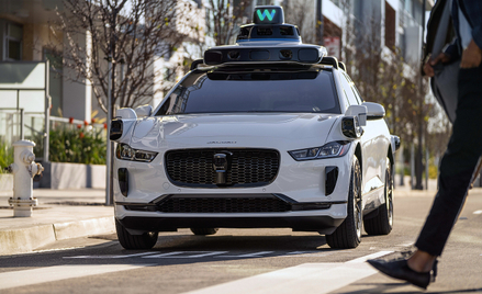 Autonomiczny Jaguar iPce firmy Waymo