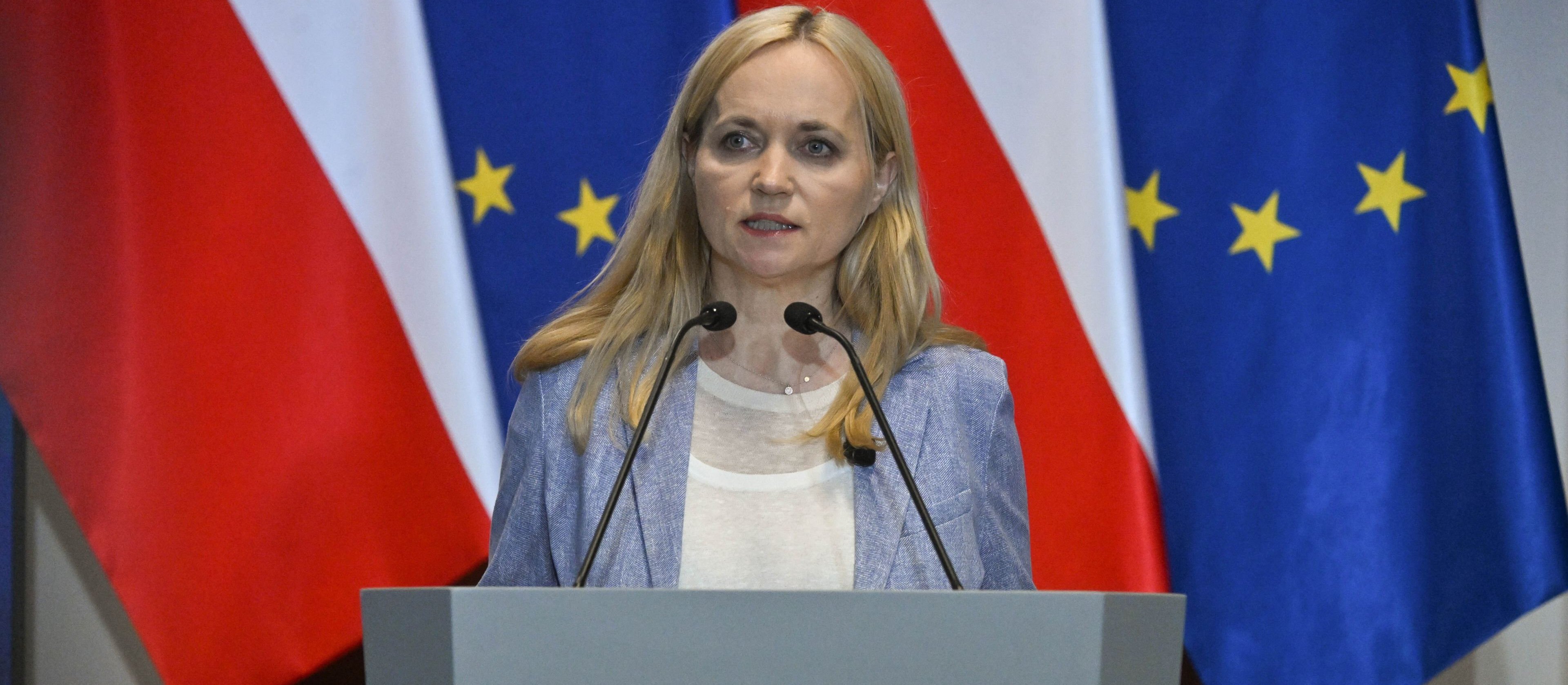 „Naprawdę tani prezes”. Wyjaśniamy sprawę odszkodowania dla minister zdrowia