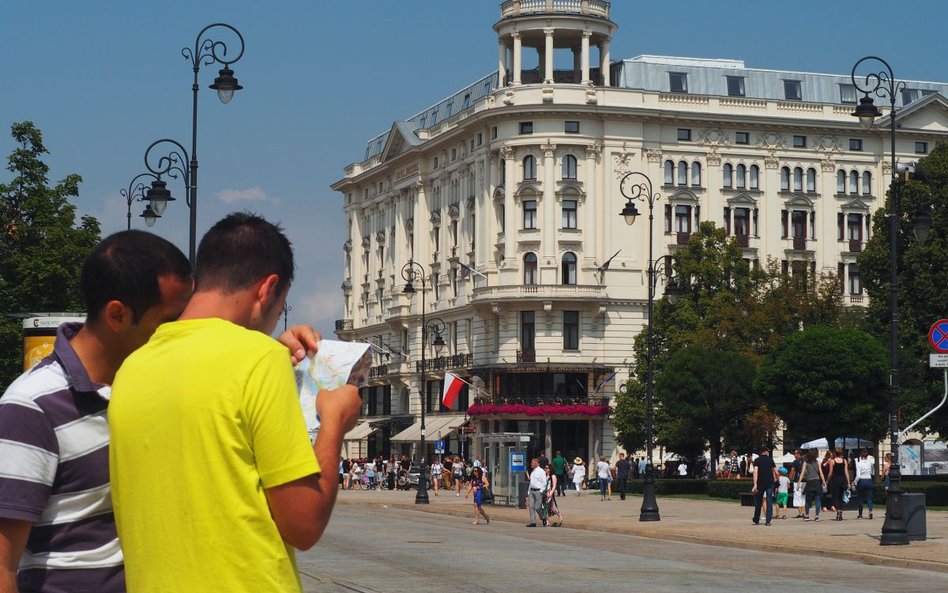 Platforma Obywatelska: 500 złotych dla każdego na turystykę