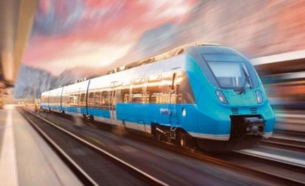 Więcej zielonej energii na kolei oznacza wzrost potoków pasażerów i towarów w transporcie