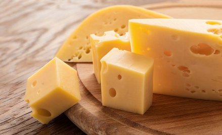 Szwajcaria: Producent serów odpowiedzialny za 10 zgonów?