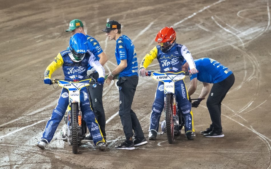 W pierwszym meczu na Motoarenie klub z Torunia wygrał wysoko - aż 54:36.