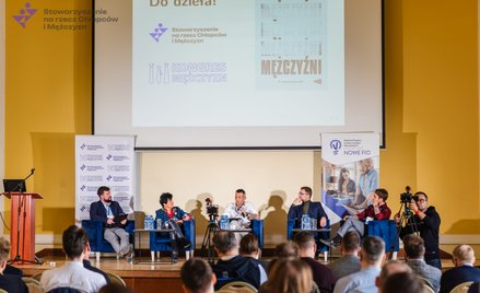 Panel polityków na Kongresie Mężczyzn. Od lewej: Michał Płociński (prowadzący, „Rzeczpospolita”), Jo