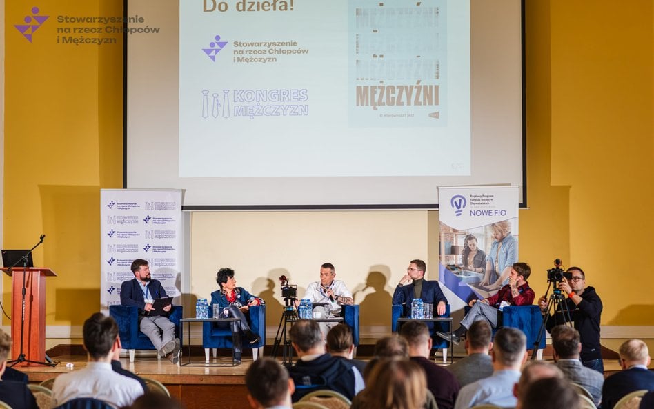 Panel polityków na Kongresie Mężczyzn. Od lewej: Michał Płociński (prowadzący, „Rzeczpospolita”), Jo
