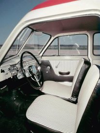 Kombi debiutowało w 1953 roku, dając podwaliny pod kawał historii marki.