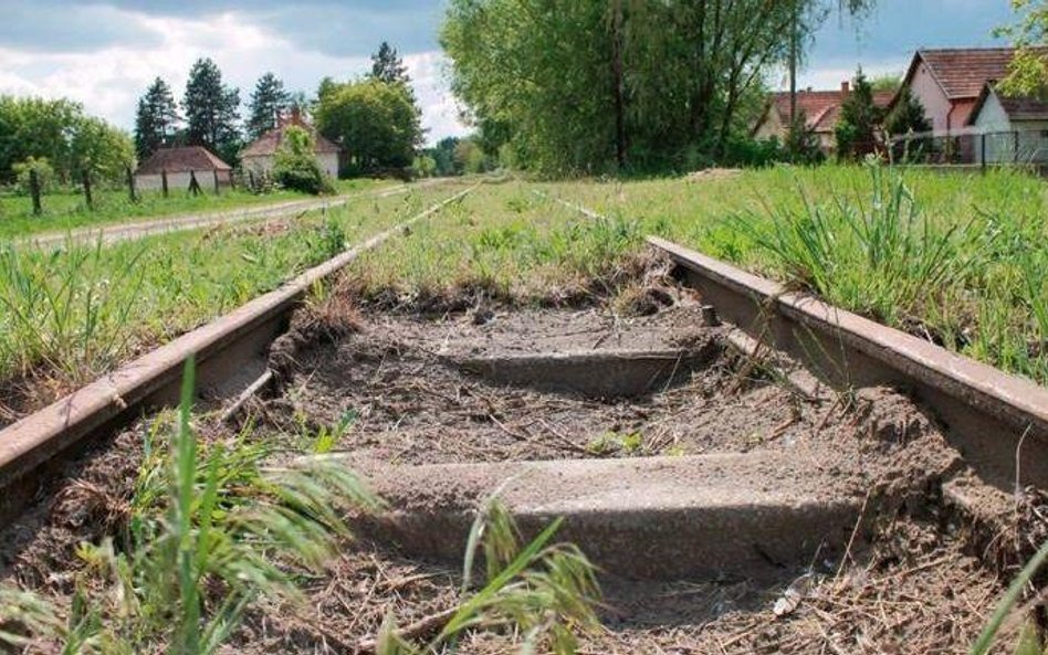 Kolej Plus czterokrotnie droższa od założeń