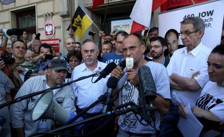 Paweł Kukiz się myli. JOW nie będą skutecznym sposobem na wyrwanie władzy z rąk partii politycznych 