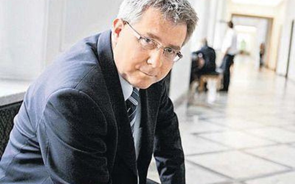 Ryszard Czarnecki (PiS) ma pięć mieszkań: cztery z nich wycenił na 800 tys. zł, piąte, 120-metrowe w