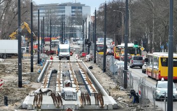 Wraz z nadejściem cieplejszych dni wykonawca rozpoczyna intensywne działania na powierzchni.