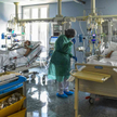 Badacze z Wielkiej Brytanii: Zakażeni bardzo często tracą węch lub smak