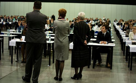 Egzaminy na aplikacje prawnicze: Nowe udogodnienia dla osób z niepełnosprawnościami