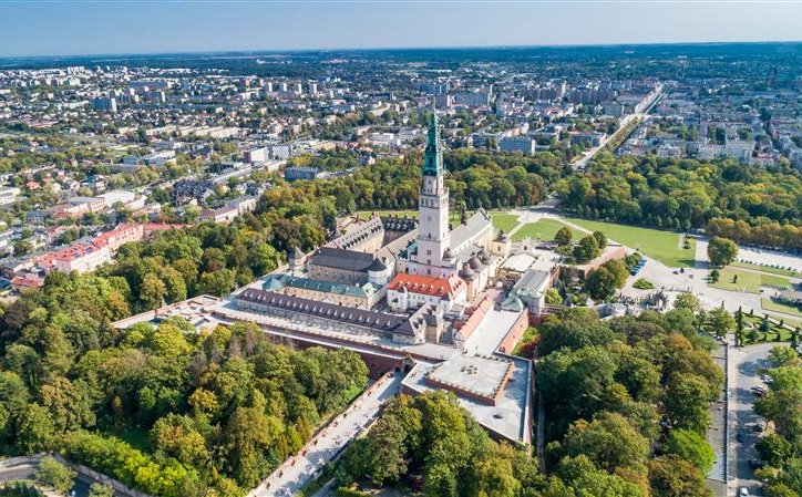 Ta spółka chce być pierwszym polskim REIT-em. Na razie dużo obiecuje