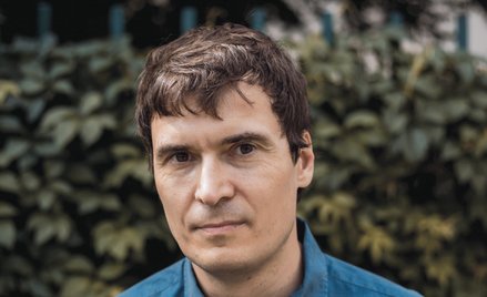 Dariusz Jemielniak: Ludziom będzie bliżej do szympansów niż do AI