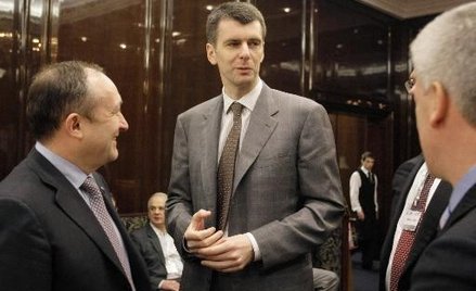 Michaił Prochorow lata przepracował w państwowych bankach oraz wielkich, także państwowych przedsięb