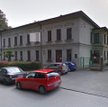 W Krzeszowicach w budynku nalężącym do rodziny Potockich mieści się liceum ogólnokształcące
