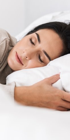 Eksperci są zgodni co do tego, że zdrowy, regenerujący sen jest kluczowy dla utrzymania układu serco