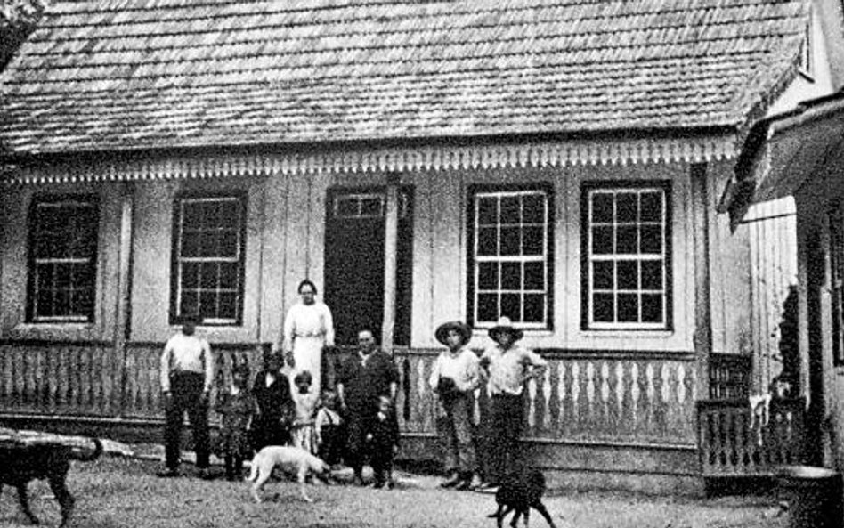 Od 1930 r. polski rząd promował emigrację do Ameryki Południowej. Na zdjęciu polscy emigranci w Arge