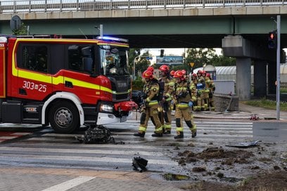 Ze wstępnych ustaleń wynika, że przyczyną mogła być awaria układu kierowniczego.