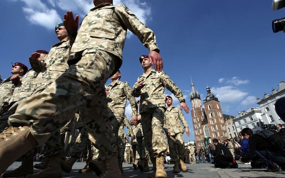 Marzec 2012, pożegnanie polskich żołnierzy jadących do Afganistanu